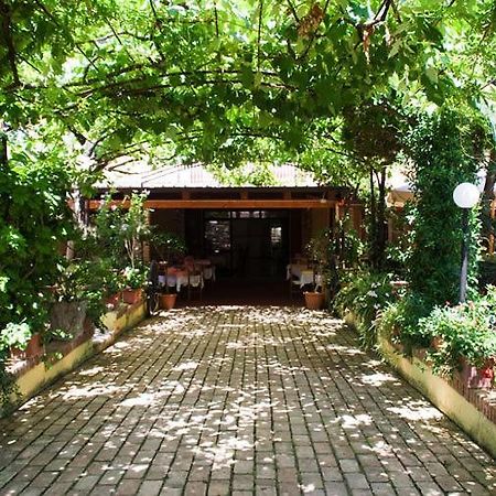 Hotel Ristorante Solari ブリアーティコ エクステリア 写真
